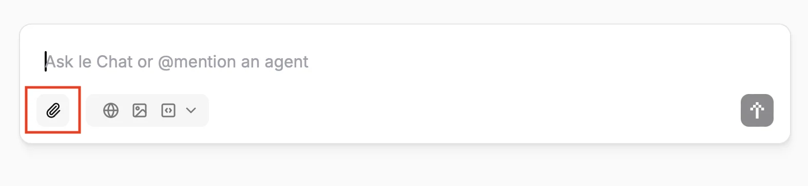 Как прикрепить файл в Le Chat