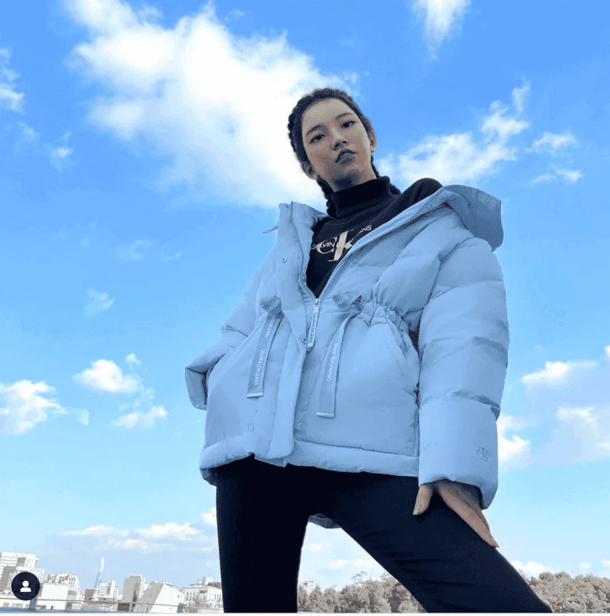 Виртуальный блогер Rozy в рекламе для Calvin Klein